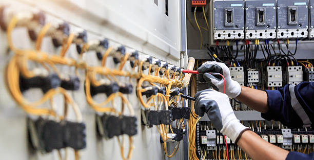 Professional Electrician technician working in Arlington, WA